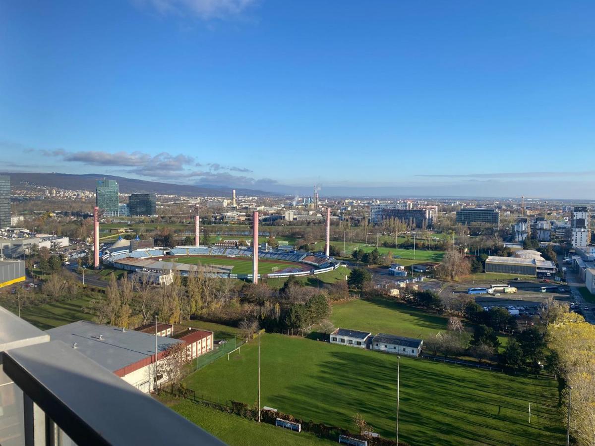 Appartement Fantastic View From The 20Th Floor à Bratislava Extérieur photo